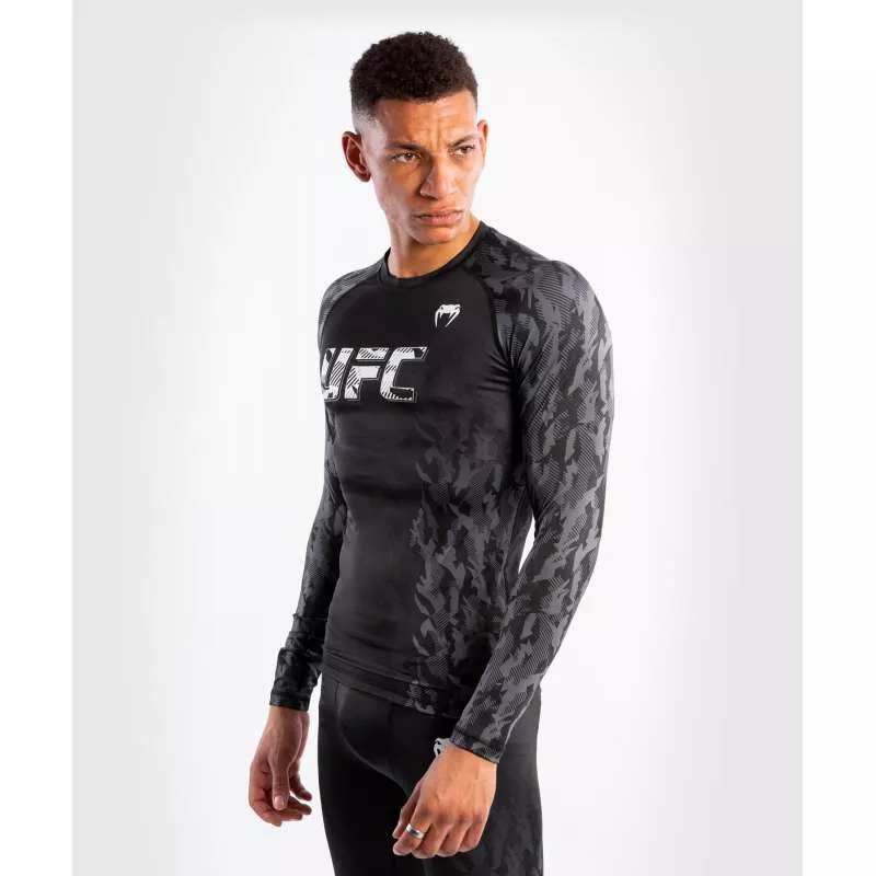 Rashguard MMA Venum UFC (noir) 3 Rashguard MMA Venum UFC (noir) – Image 3