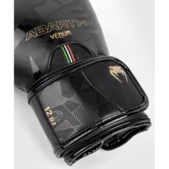 Gants De Boxe Venum Abarth (noir/or) -Magasin D’Équipement D’Arts Martiaux 12627 large default