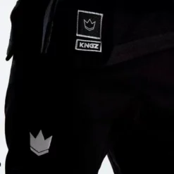 Gi JJB Kingz The One + Ceinture Blanc (noir) -Magasin D’Équipement D’Arts Martiaux 13561 large default