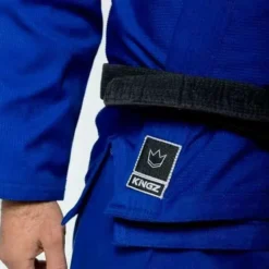 Kimono JJB Kingz The One + Ceinture Blanc (bleu) -Magasin D’Équipement D’Arts Martiaux 13573 large default