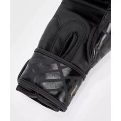 Gants Kick Boxing Venum Contender 1.5 (noir/or) -Magasin D’Équipement D’Arts Martiaux 14620 large default
