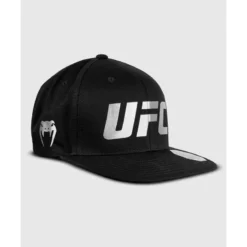 Casquette Venum UFC Fight Week Authentic (preta) 7 Casquette Venum UFC Fight Week Authentic (preta) -Magasin D’Équipement D’Arts Martiaux 14691 large default