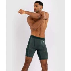 Short MMA Venum Technical 3.0 Vert Forêt -Magasin D’Équipement D’Arts Martiaux short mma venum technical 30 vert foret 4