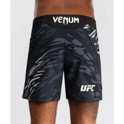 UFC Fusion Venum Authentic Fight Night Shorts Noir Blanc -Magasin D’Équipement D’Arts Martiaux ufc fusion venum authentic fight night shorts noir blanc 4